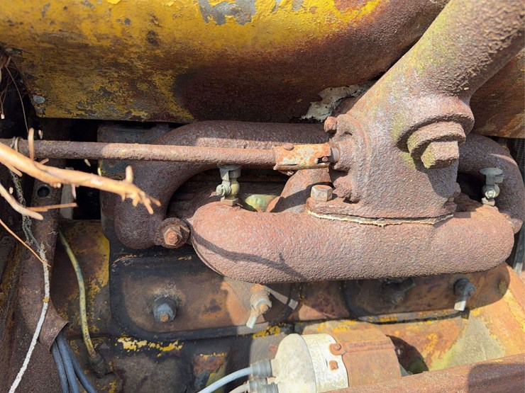 caterpillar-ten-image-15