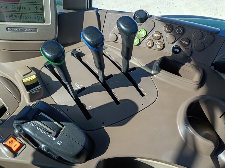 john-deere-6430-image-43