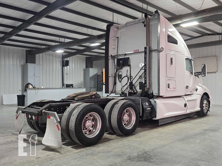 2020-kenworth-t680-image-3