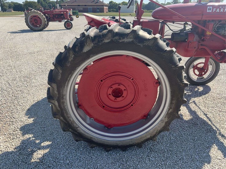 farmall-av-image-25
