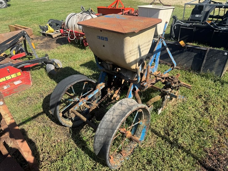 ford-planter-image-3