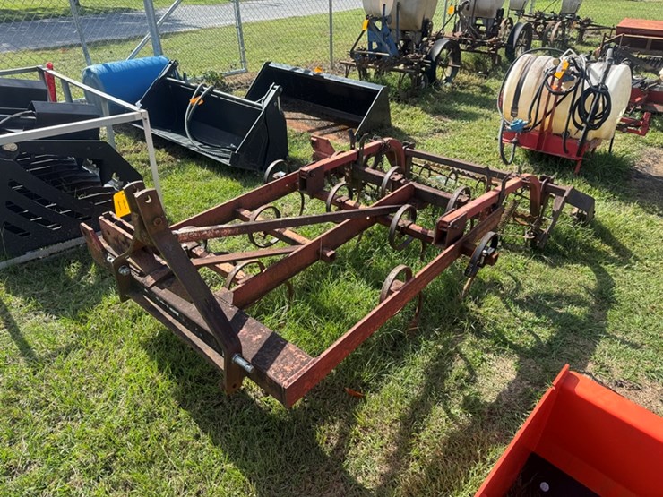 4'-homemade-3-point-field-cultivator-with-rolling-basket-image-1