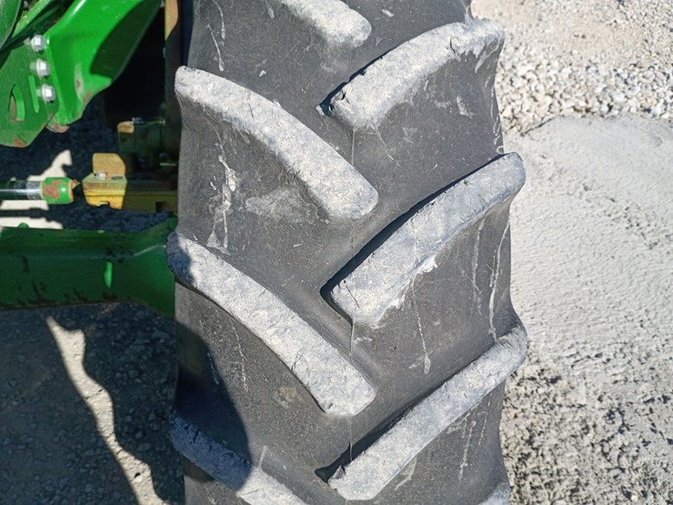john-deere-6430-image-83