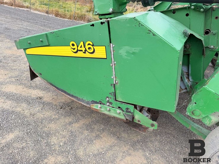 john-deere-moco-946-pull-type-swather-image-23