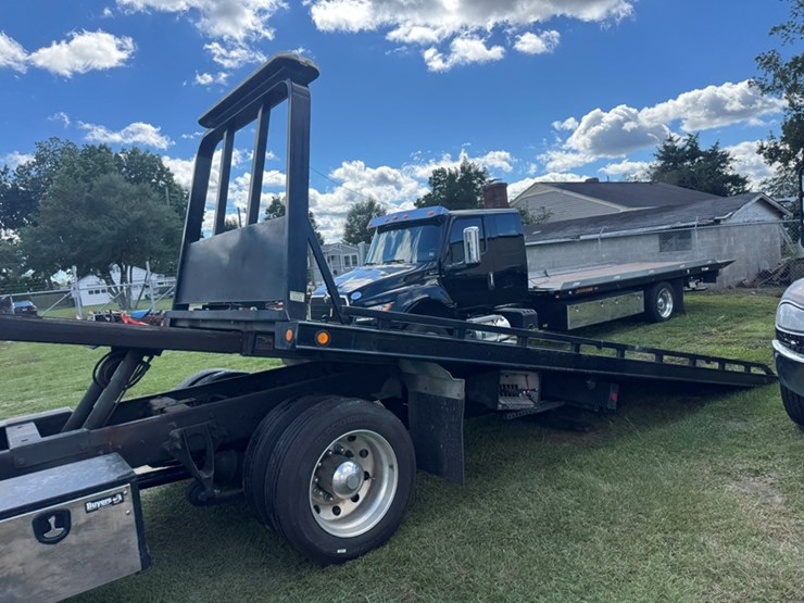 2021-international-mv607-sba-medium-duty-flatbed-rollback-cummins-diesel---278,506-miles-showing-image-11