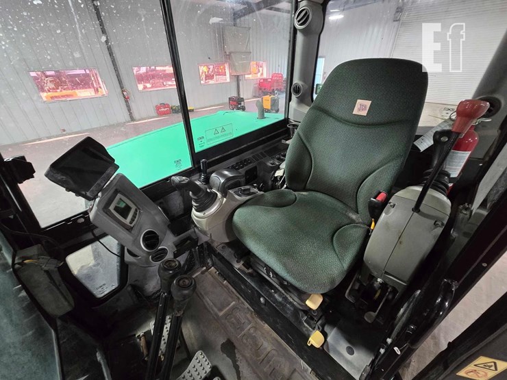 2019-jcb-85z-1-image-18