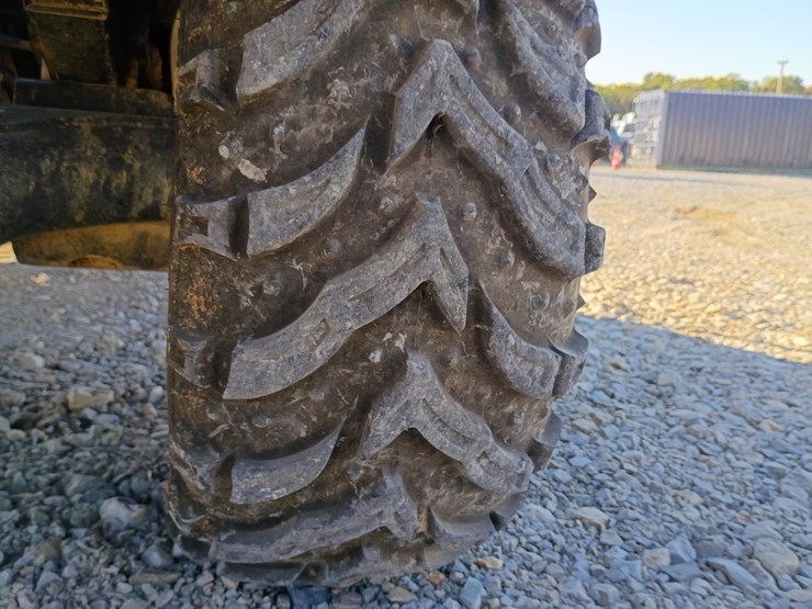2013-kubota-rtv1100-image-54
