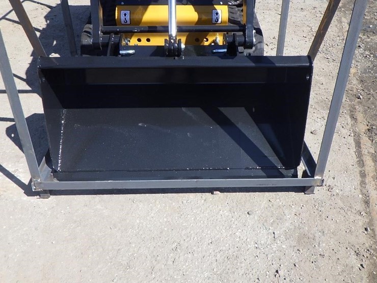 2026-cfg-kjt27-skid-steer-loader-image-5