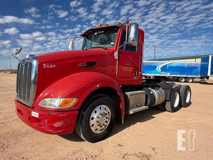2012-peterbilt-386-image-1