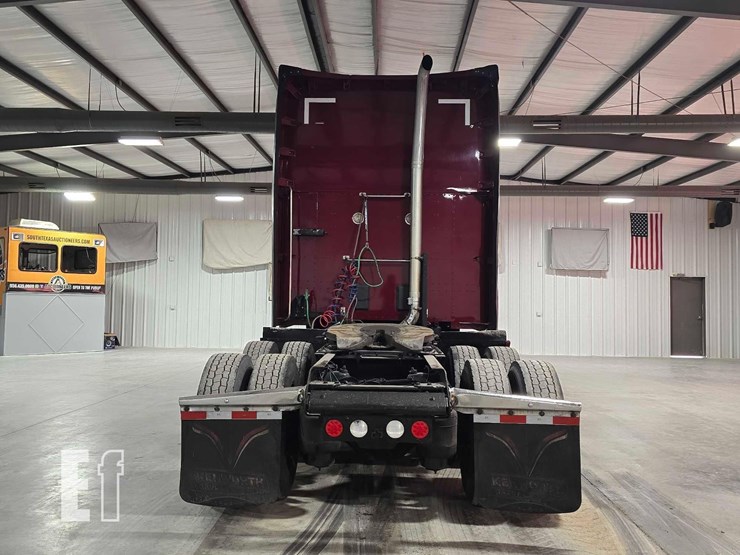2020-kenworth-t680-image-8