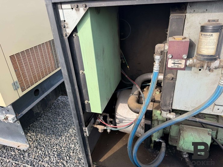 sullair-1800e-rotary-screw-air-compressor-image-13