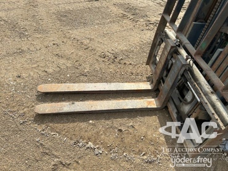 2008-komatsu-fg25t-16-image-13