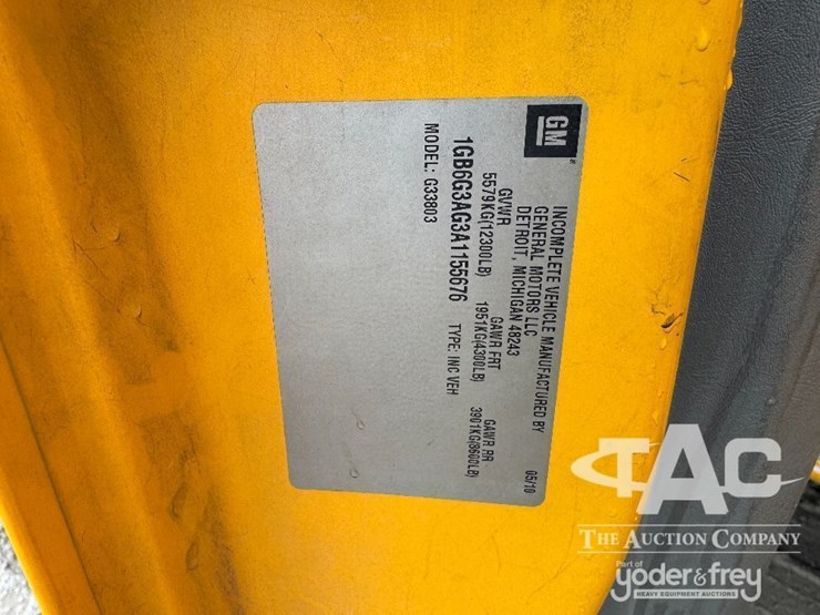 2010-chevrolet-express-3500-image-10