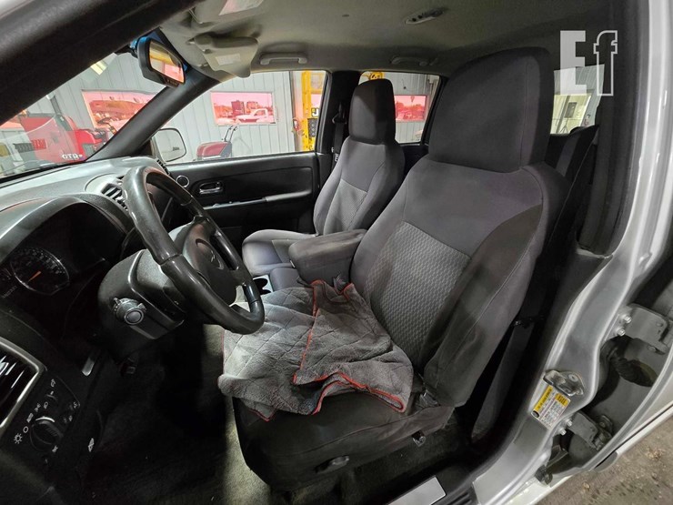 2012-chevrolet-colorado-image-9