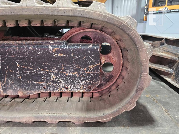 2006-caterpillar-303.5c-cr-image-27