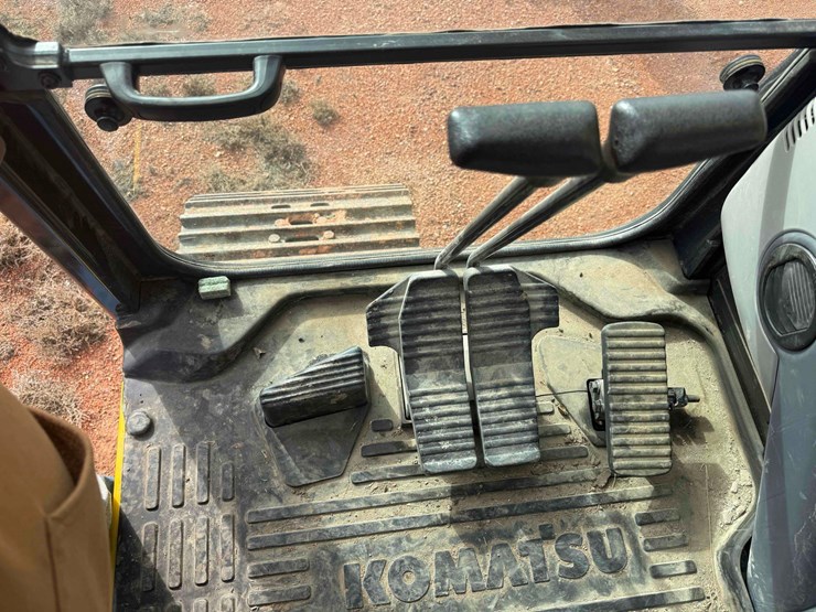 2021-komatsu-pc170lc-11-excavator-image-42