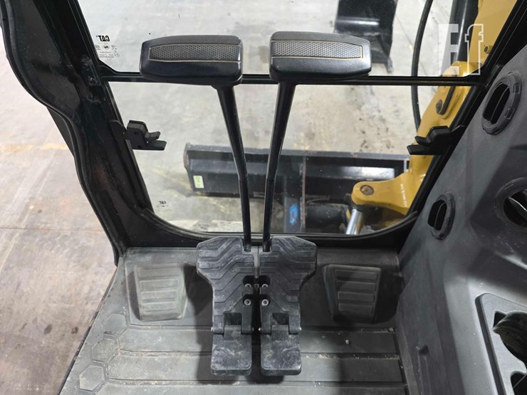 2021-caterpillar-306cr-image-19
