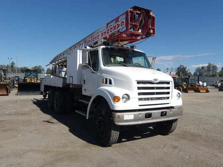 2007-sterling-l7500-drilling-rig-truck-image-2