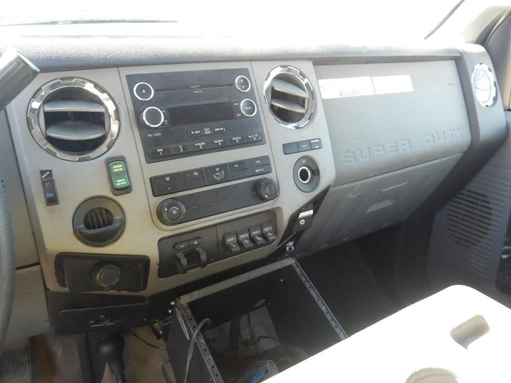 2015-ford-f450-mechanics-truck-image-33
