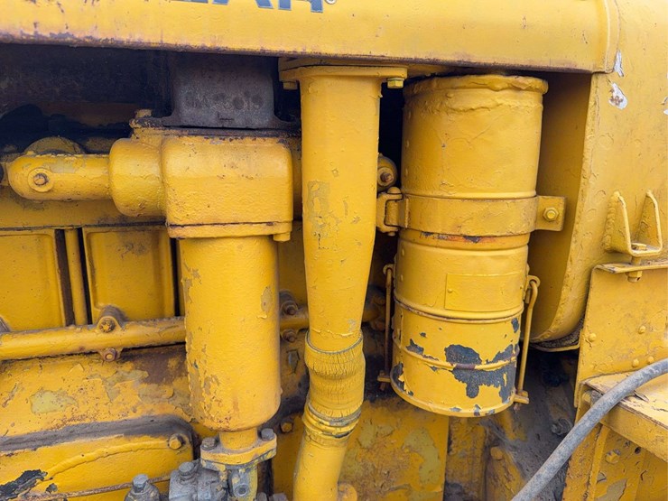 caterpillar-twenty-eight-image-44