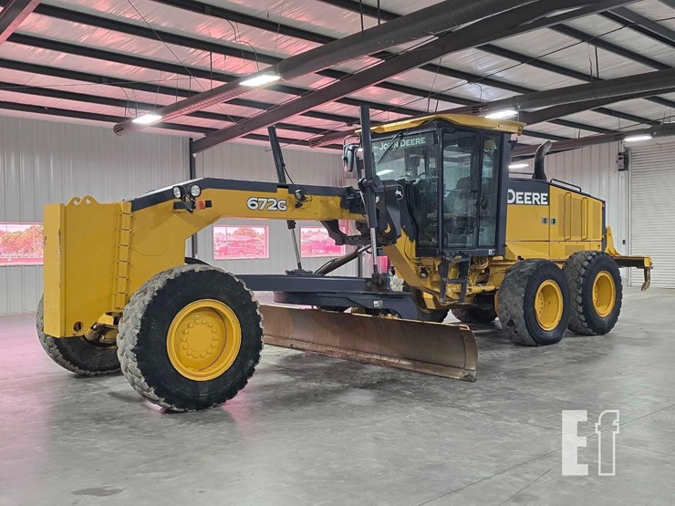 2012-deere-672g-image-1