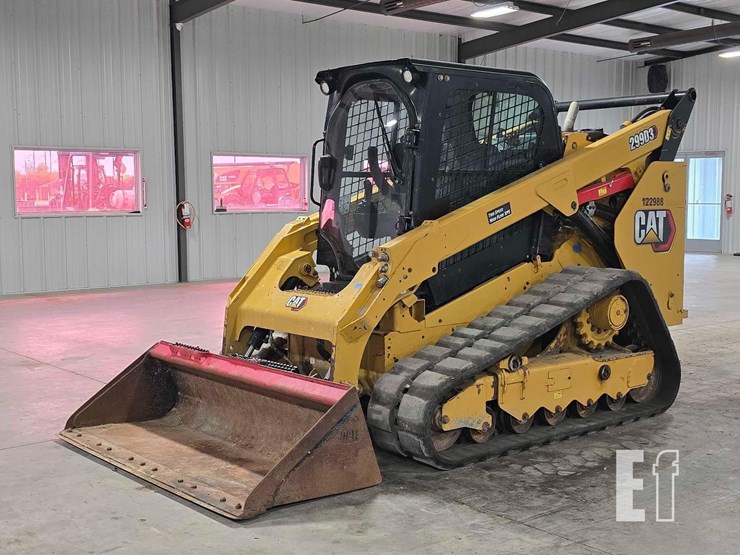 2021-caterpillar-299d3-image-1