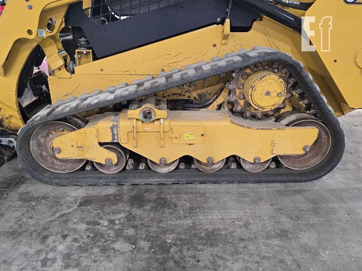 2021-caterpillar-259d3-image-27