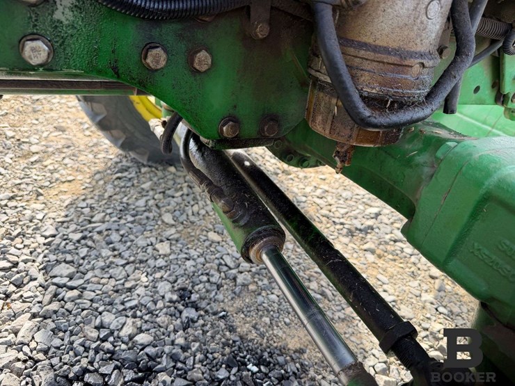 2014-john-deere-3039r-tractor-w/h165-loader-image-36