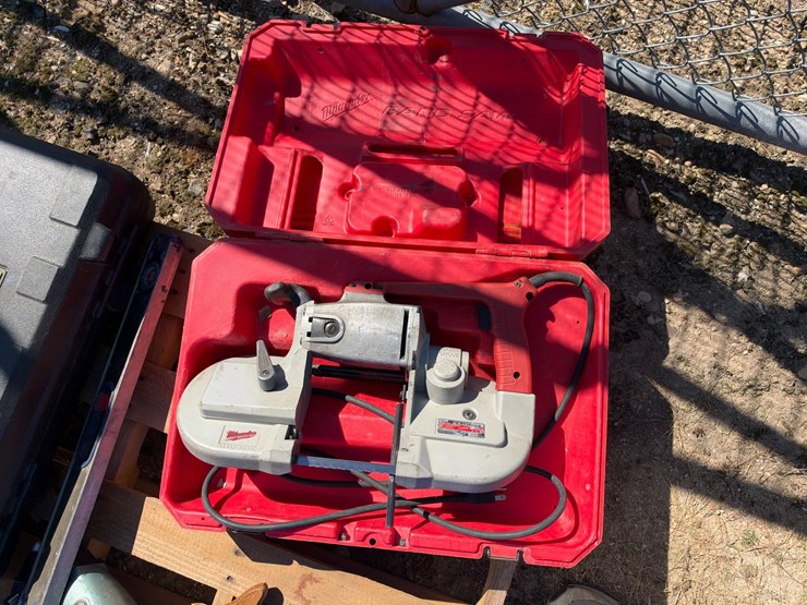 #41621-•-power-tools,-handsaws,-sockets-and-wrenches-image-6