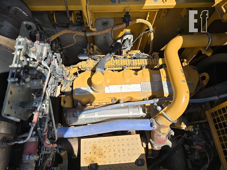 2016-caterpillar-336fl-image-25