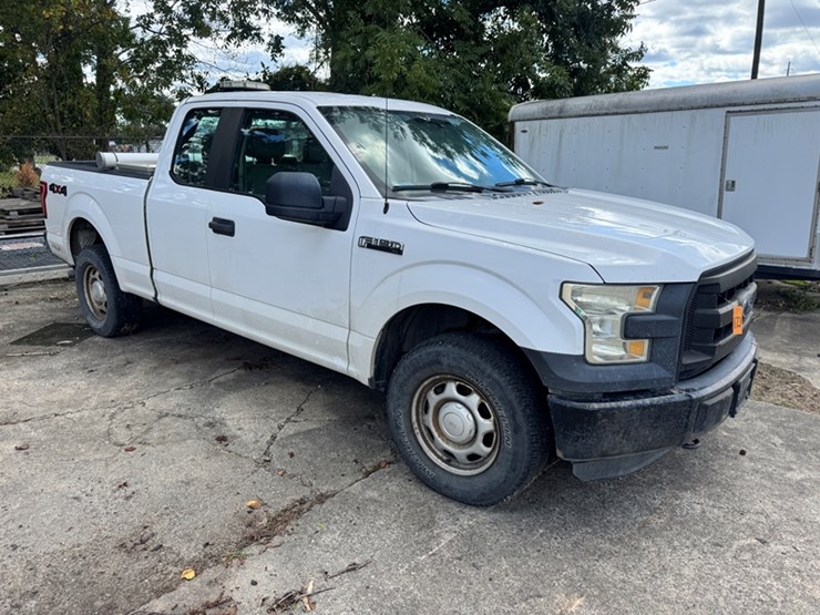 2016-ford-f150-xl-ext-cab-pickup---4wd-(not-running)-5.0l-v8-(bad-engine)---231,515-miles-showing---image-2