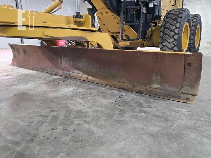 2010-caterpillar-120m-awd-image-9