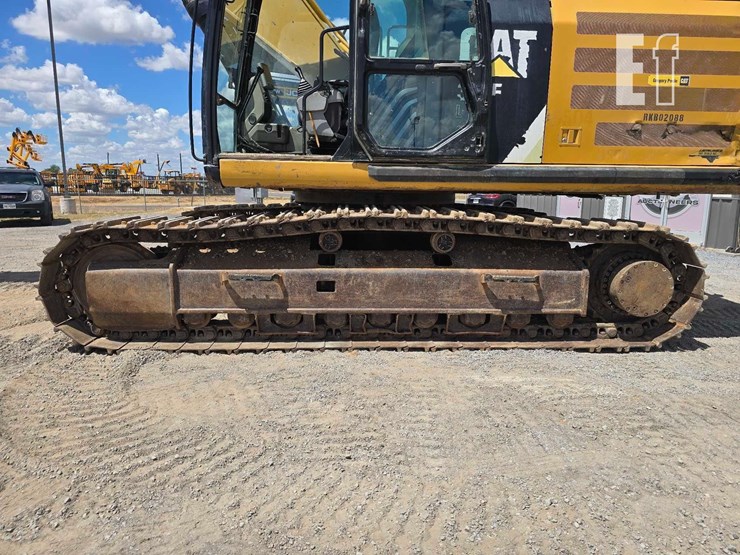 2016-caterpillar-336fl-image-29
