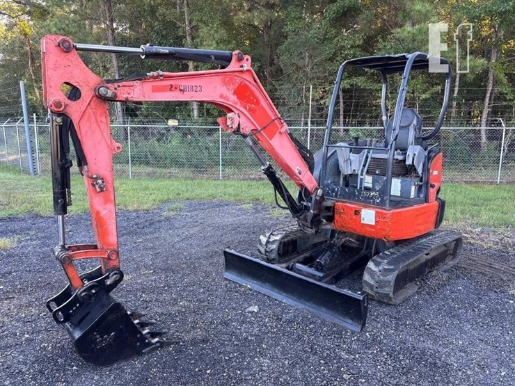 2019-kubota-u35-4-image-1