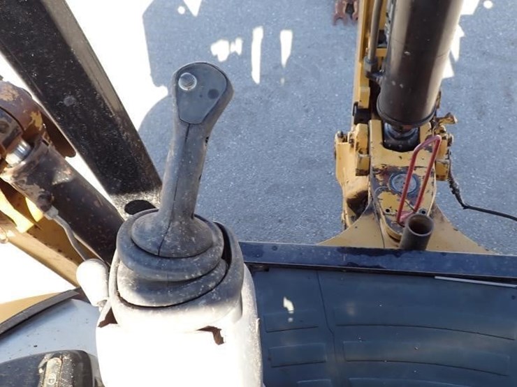 2008-caterpillar-420e-loader-backhoe-image-32
