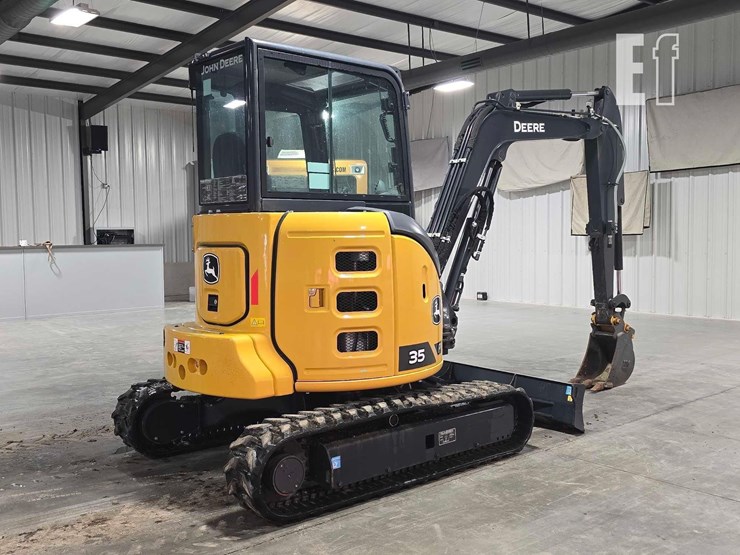 2025-deere-35-p-tier-image-3