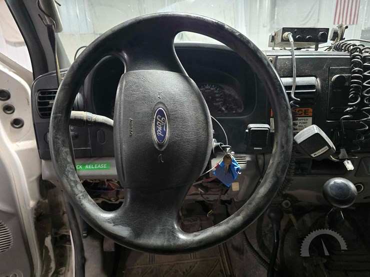 2007-ford-f550-image-10