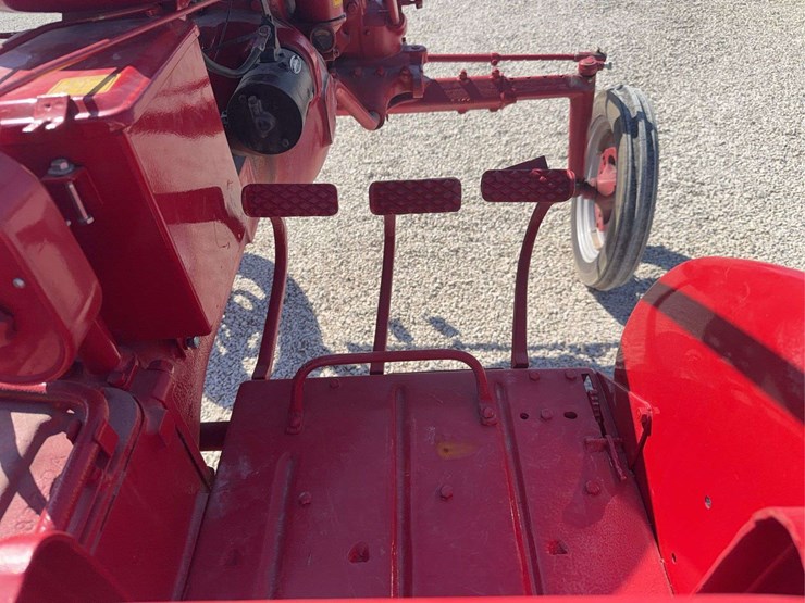 farmall-av-image-43