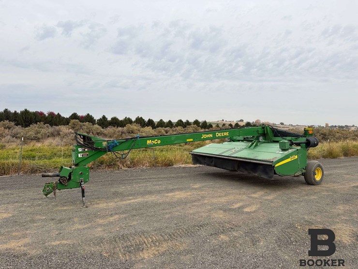 john-deere-moco-946-pull-type-swather-image-1