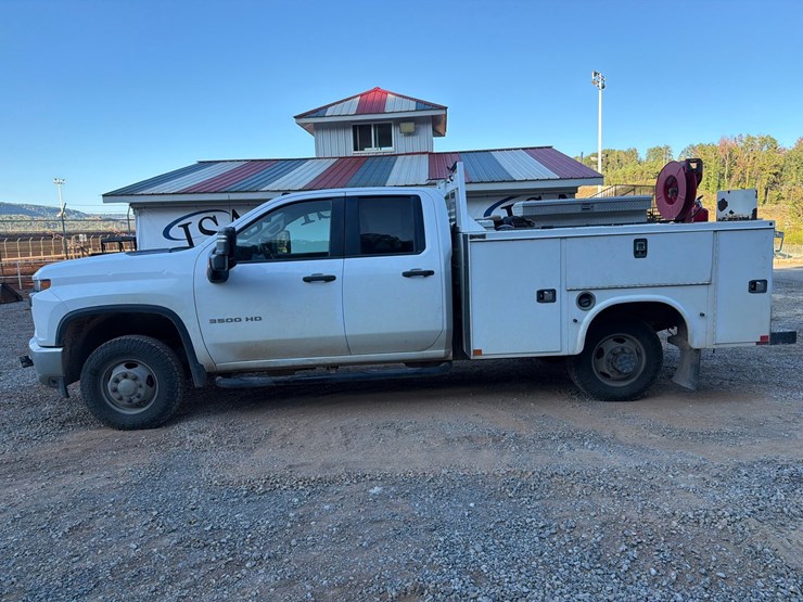 #4103-•-2020-chevrolet-3500hd-service-truck-image-2