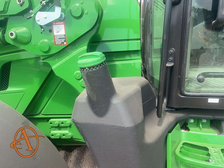 2022-john-deere-r-image-18