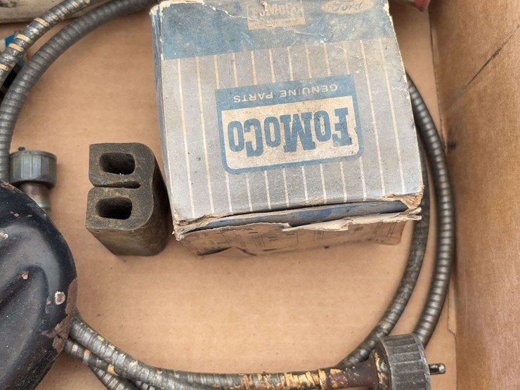 ford-tractor-image-3