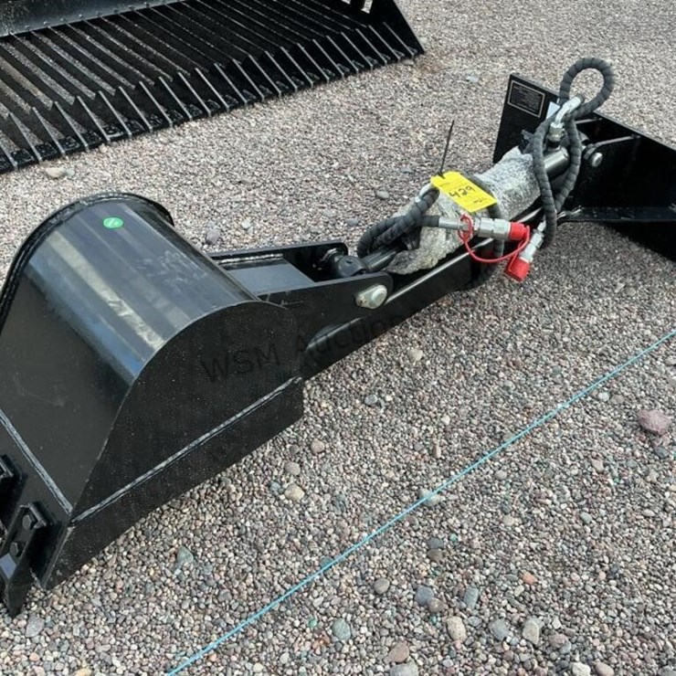 2026 GIYI DIGGING ARM FOR STAND UP SKID STEER