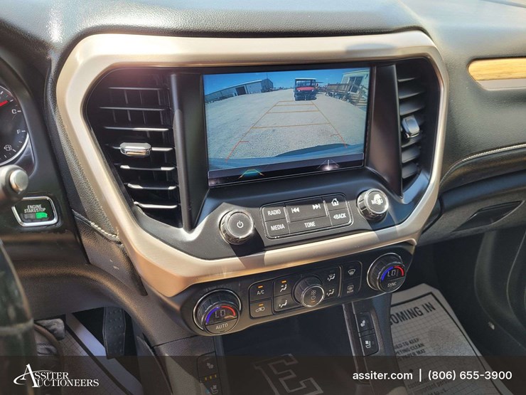 2018-gmc-acadia-denali-image-14