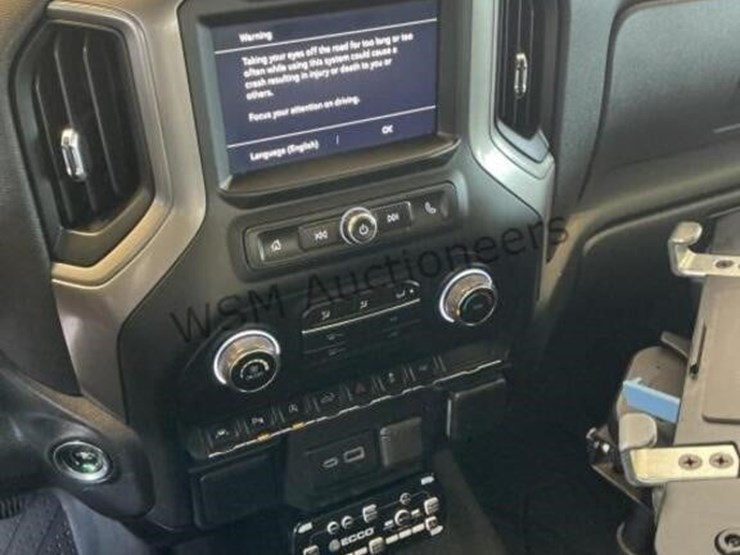 2026-chevrolet-silverado-1500-p/u-image-18