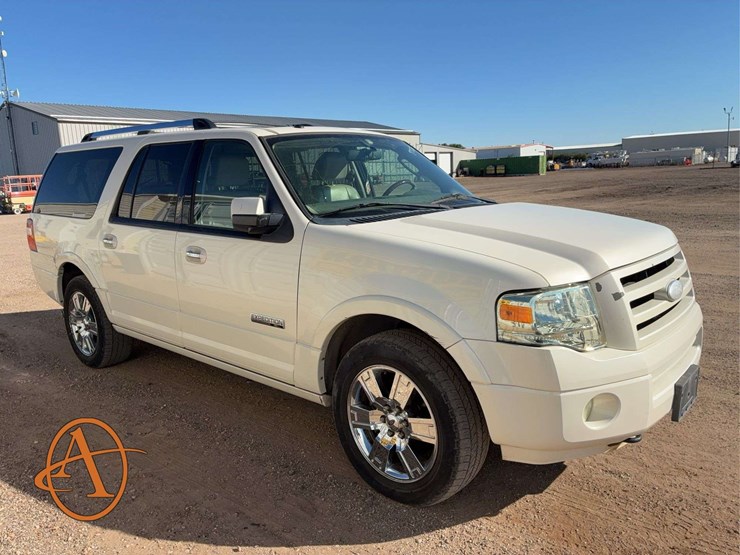 2008-ford-expedition-limited-image-2