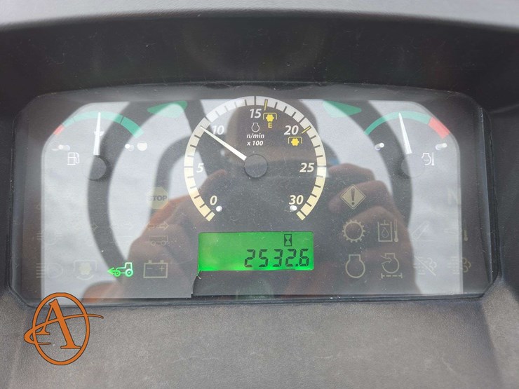 john-deere-5045e-image-15