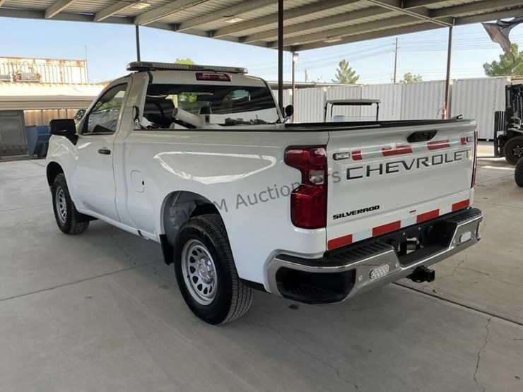 2026-chevrolet-silverado-1500-p/u-image-5