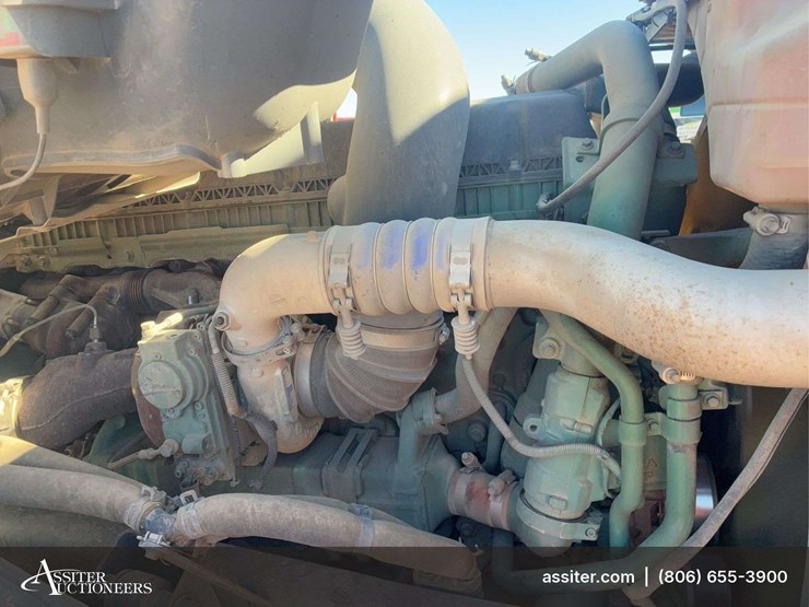 2019-volvo-vnl-tandem-axle-dual-conventional-new-generation-tractor-truck-image-57