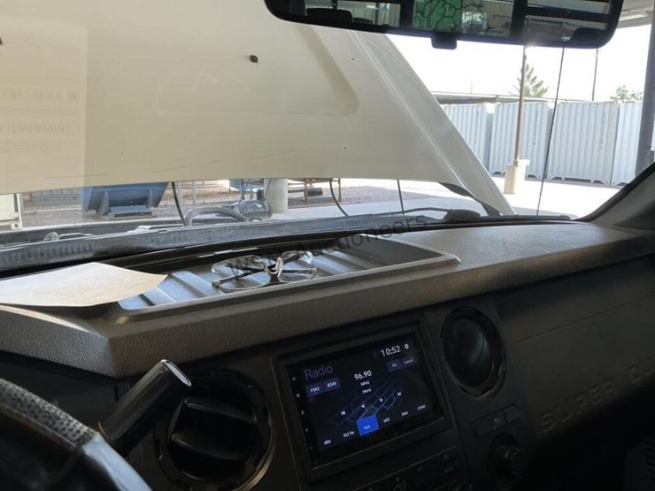 2011-ford-f-250-super-duty-p/u-image-18